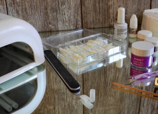 P-beutysystem - biurko do manicure 1.jpg