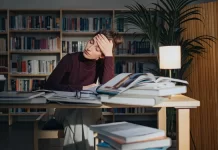 187-jak-zadbac-o-zdrowie-psychiczne-w-trakcie-studiow.webp