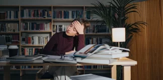187-jak-zadbac-o-zdrowie-psychiczne-w-trakcie-studiow.webp